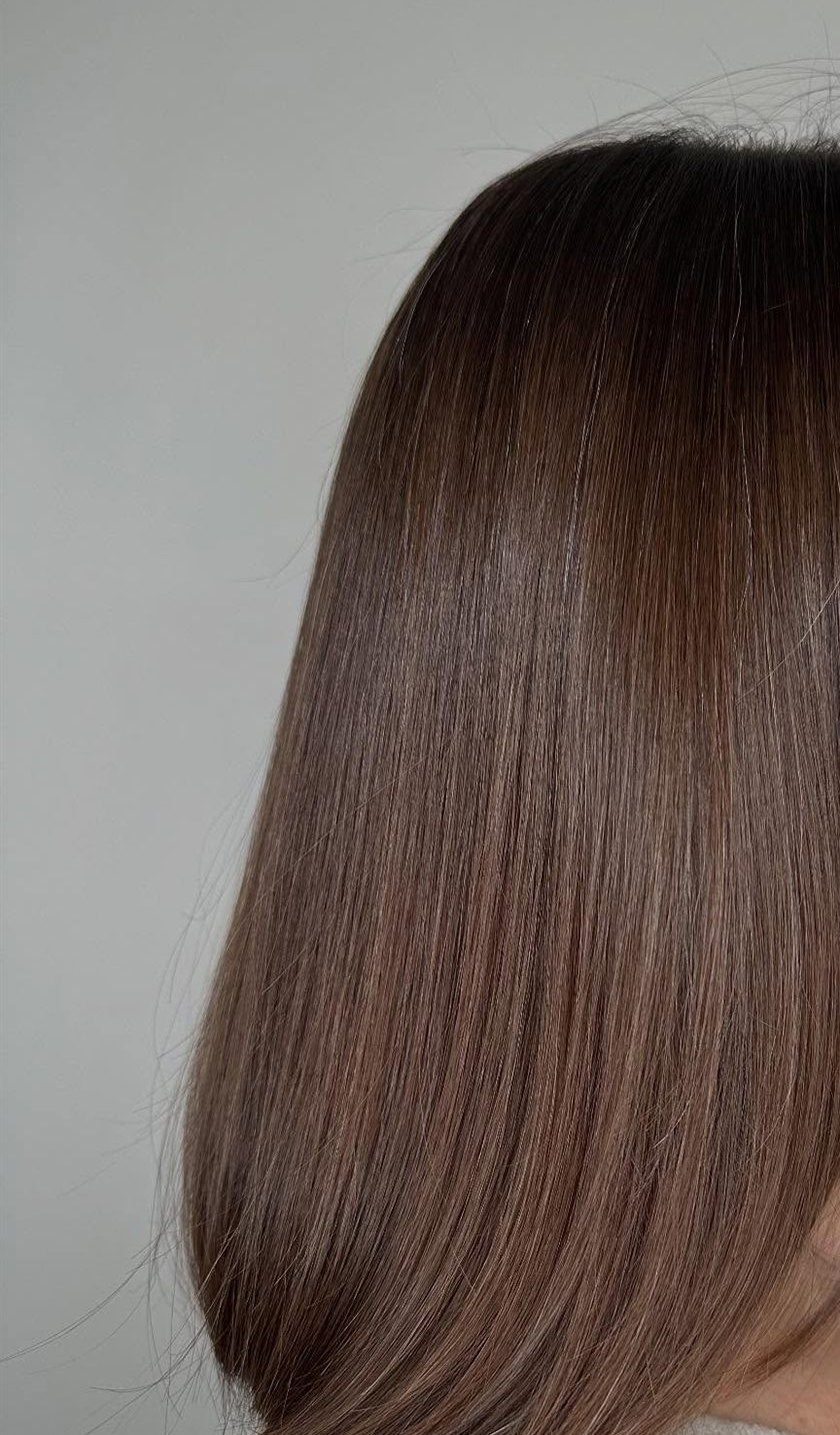 Glänzendes Haar nach der Exfoliation