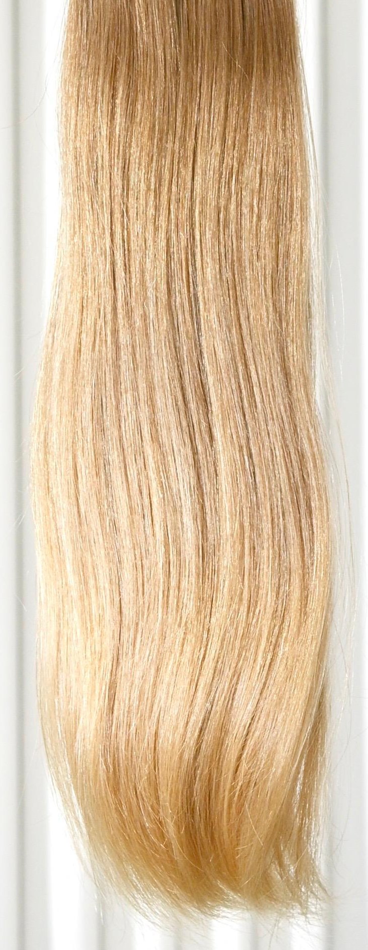 Naturblondes Rohhaar, glatt