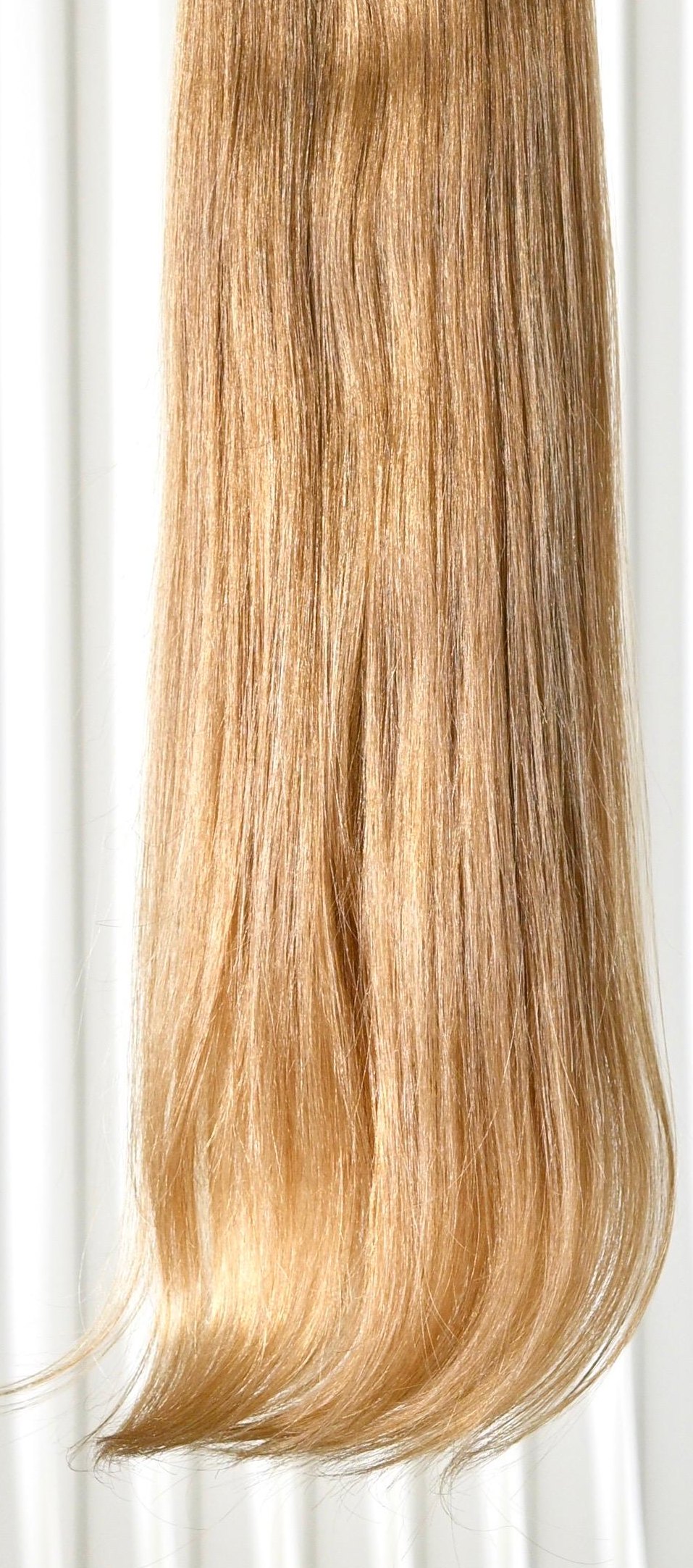 Goldblondes Rohhaar, glatt