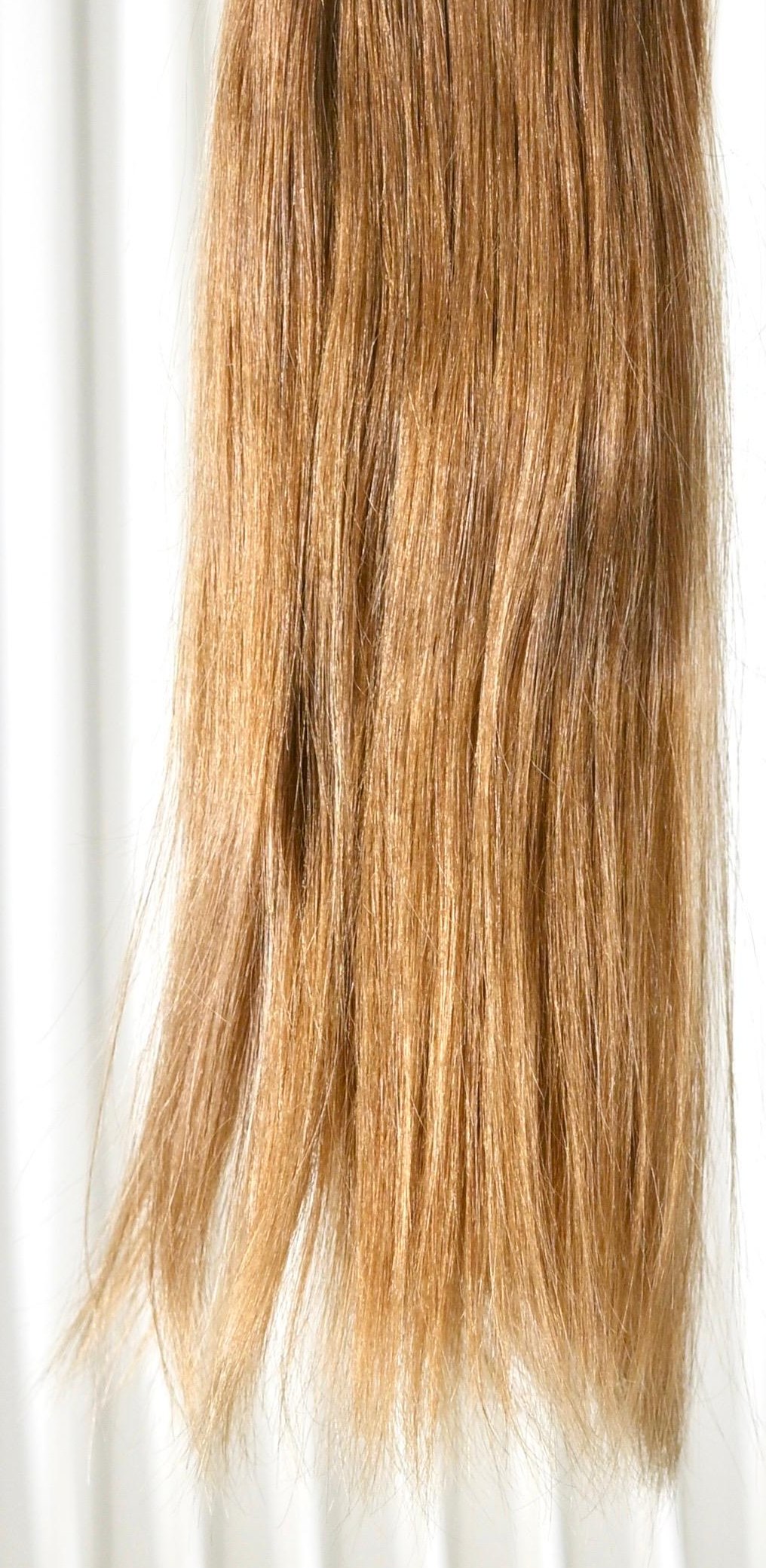 Dunkelblondes Rohhaar